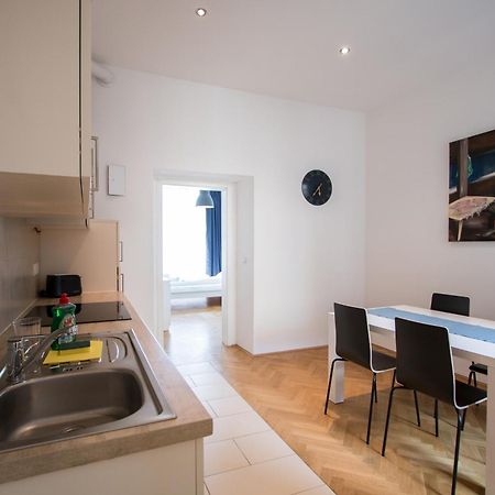 Porzellangarten Apartment I Contactless Check-In Vienna Exterior photo
